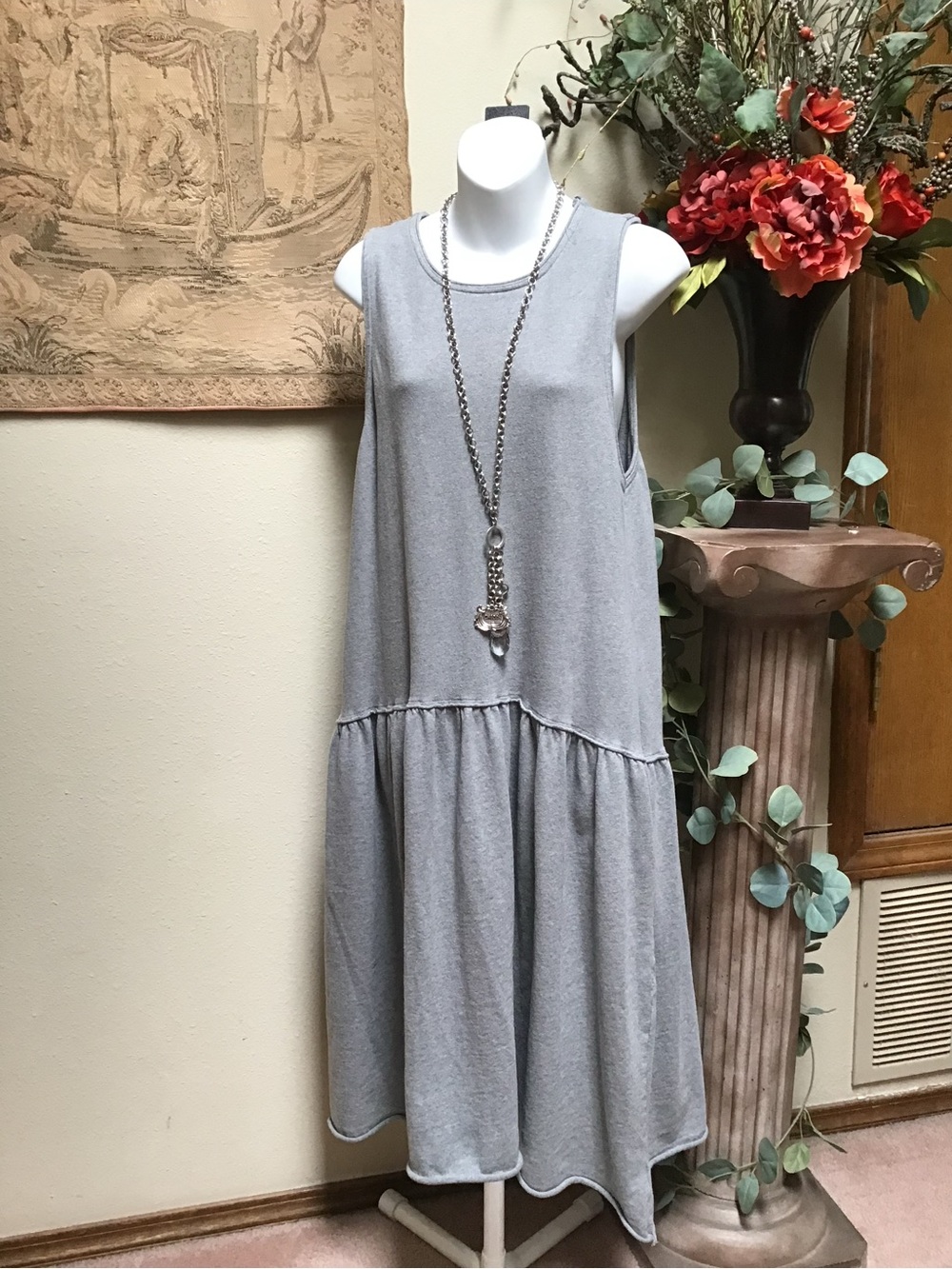 Sleeveless Drop-Waist Midi Dress in Light Gray